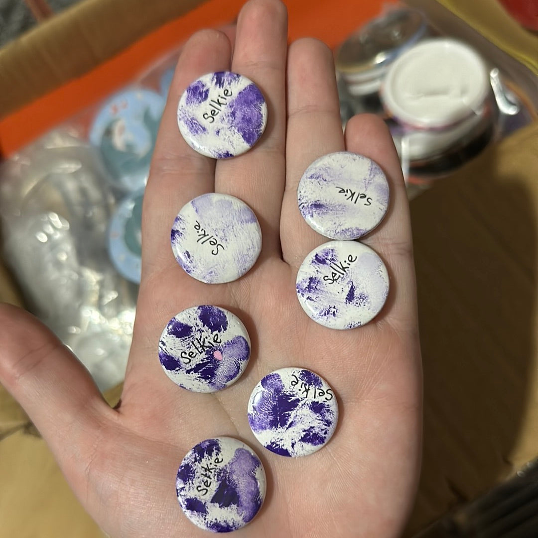 Cat paw buttons!