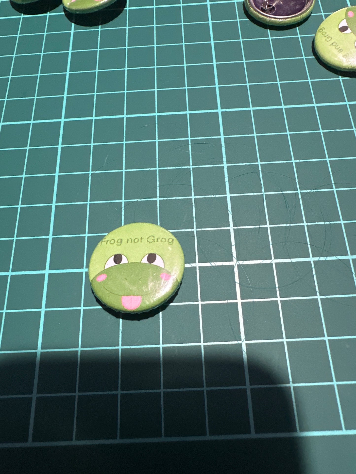 frog button!