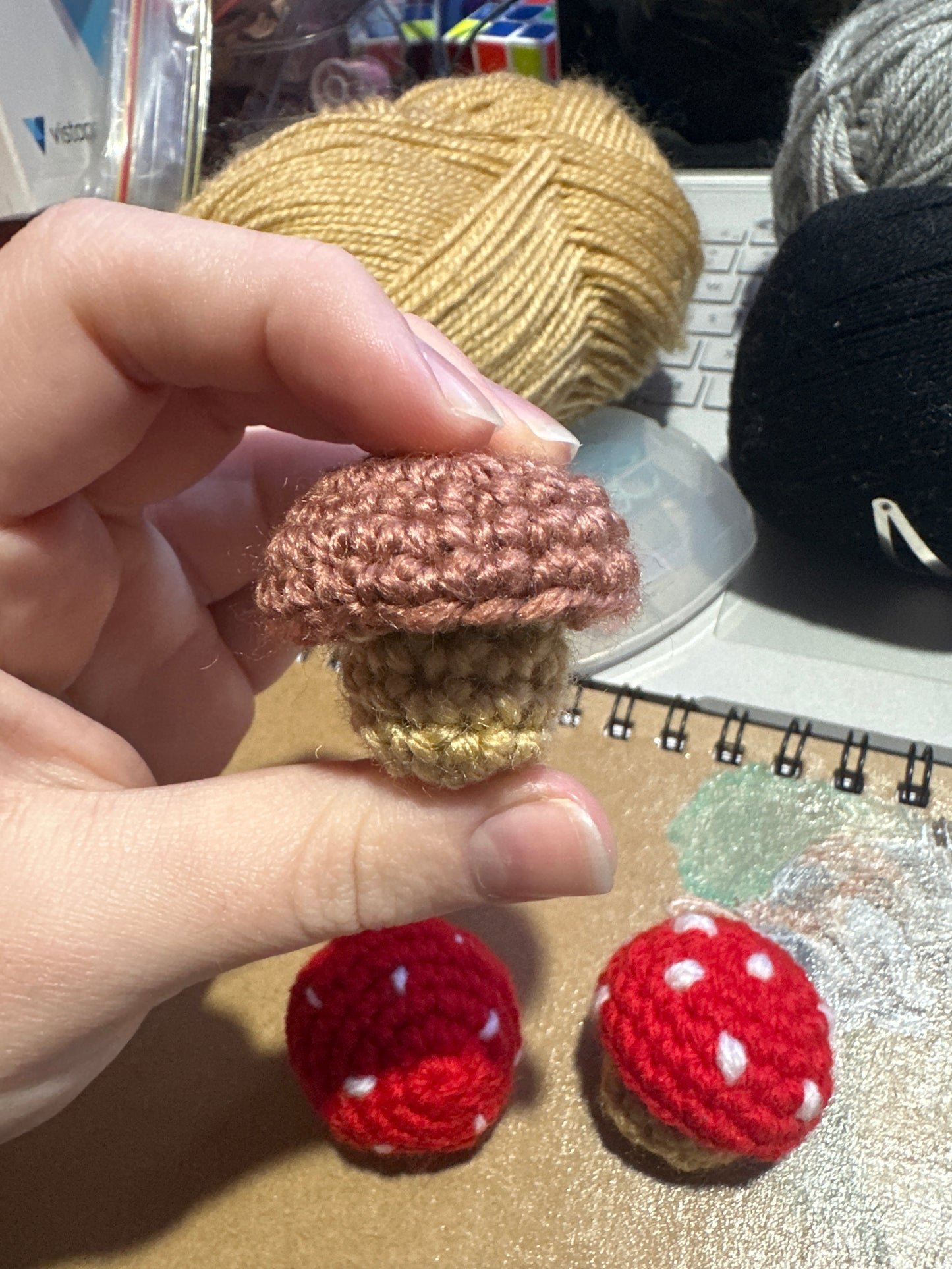 Mushroom fidget pop keychain