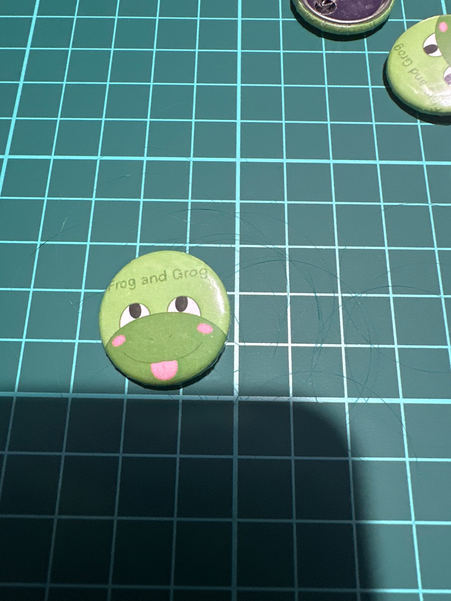 frog button!